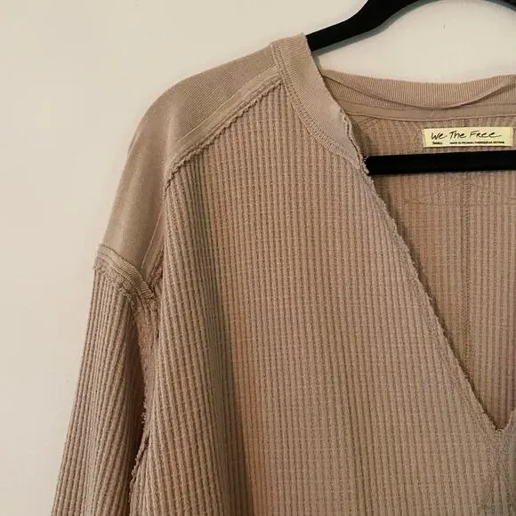 We The Free Pink V-neck Thermal Henley Top Oversized Lounge Women's size Small - Picture 3 of 8